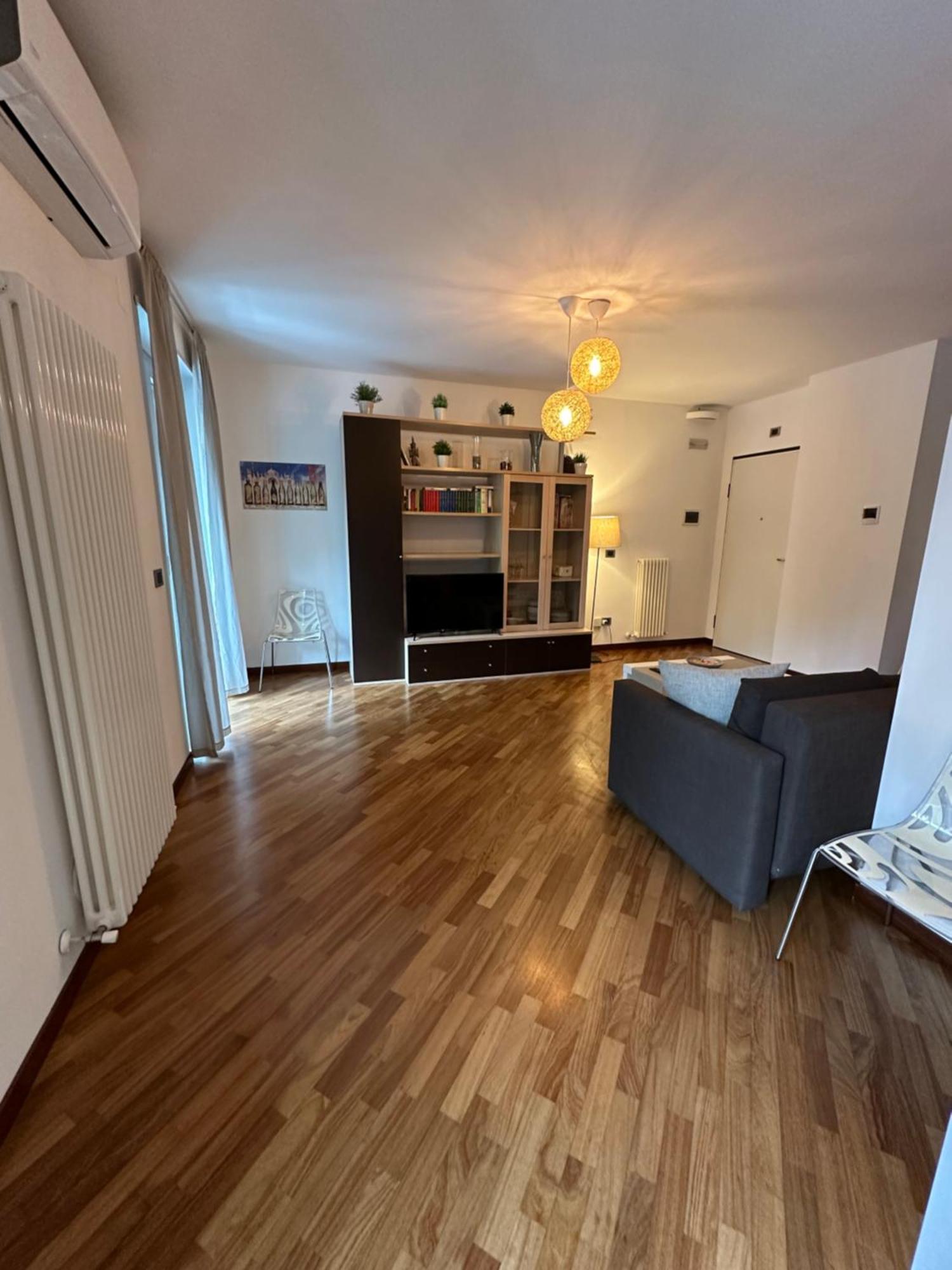 La Casa Di Yasmin_Pescara Centro Apartment Luaran gambar
